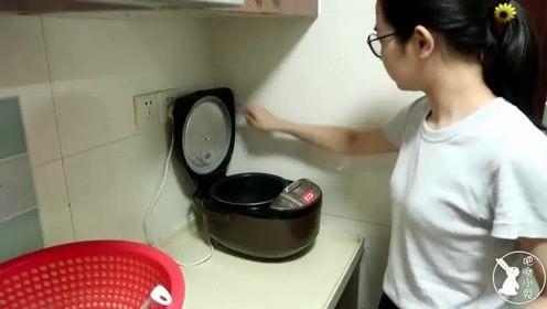 成人沉浸式起床做早餐视频