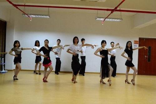 成人舞蹈热身步伐视频,轻松开启活力舞动之旅