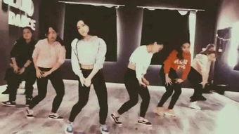 成人简单街舞表演教学视频,跟随街舞教学视频,解锁简单舞步魅力